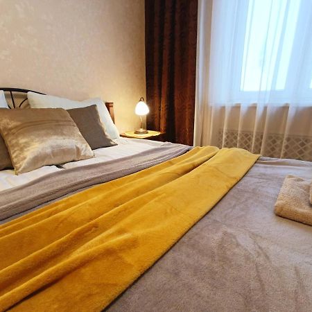 Old Town Retreat With Stunning Views 2 Bedroom Apartment Nearby The Church Of Saint Peter リガ エクステリア 写真