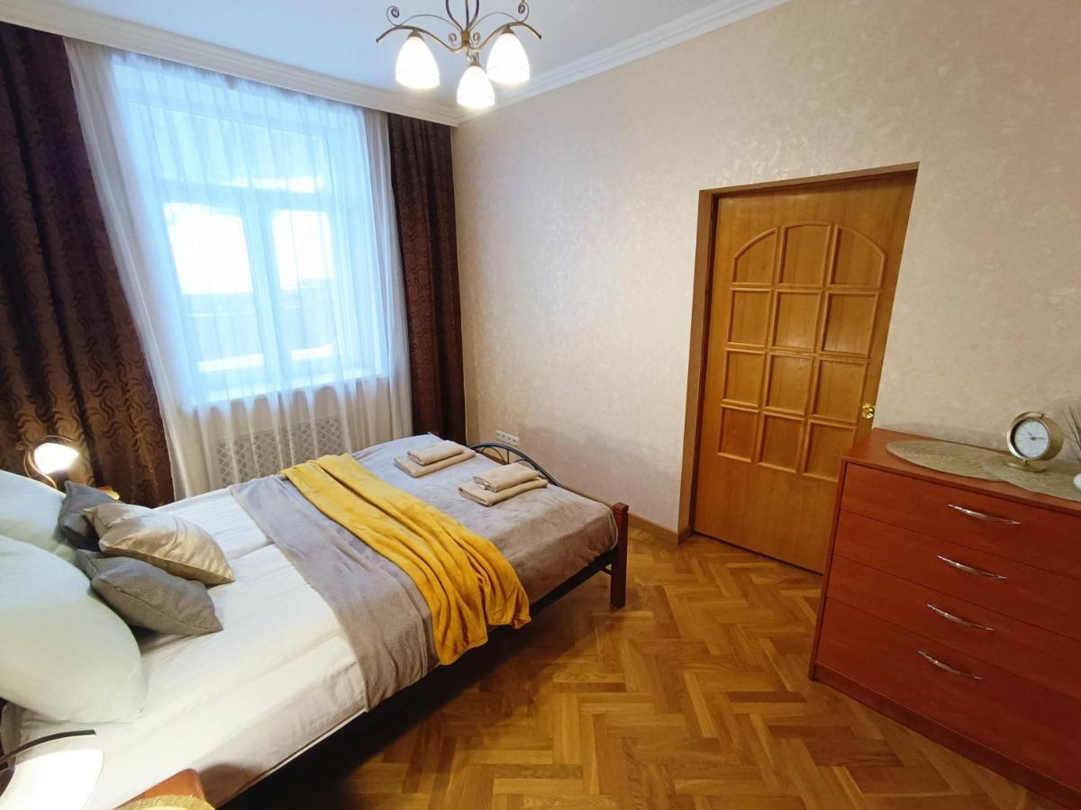 Old Town Retreat With Stunning Views 2 Bedroom Apartment Nearby The Church Of Saint Peter リガ エクステリア 写真