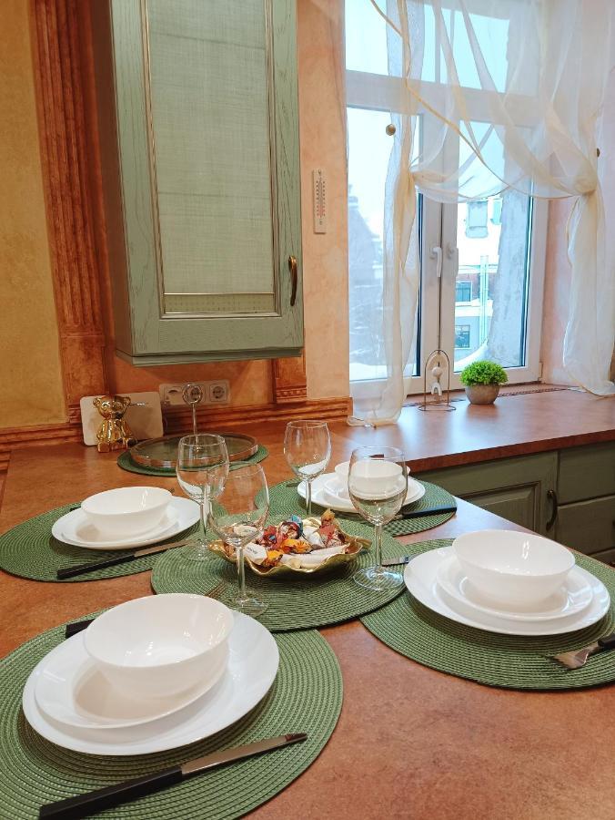 Old Town Retreat With Stunning Views 2 Bedroom Apartment Nearby The Church Of Saint Peter リガ エクステリア 写真