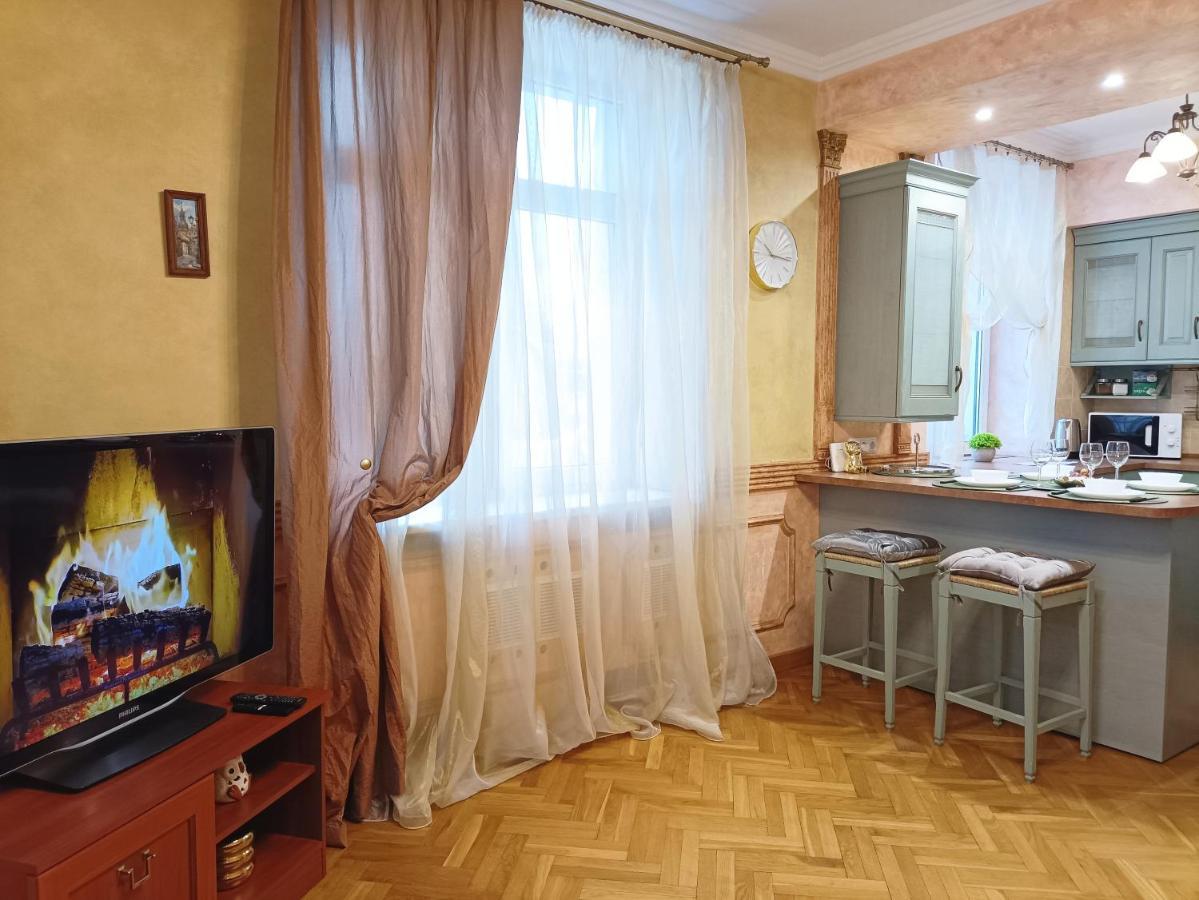 Old Town Retreat With Stunning Views 2 Bedroom Apartment Nearby The Church Of Saint Peter リガ エクステリア 写真