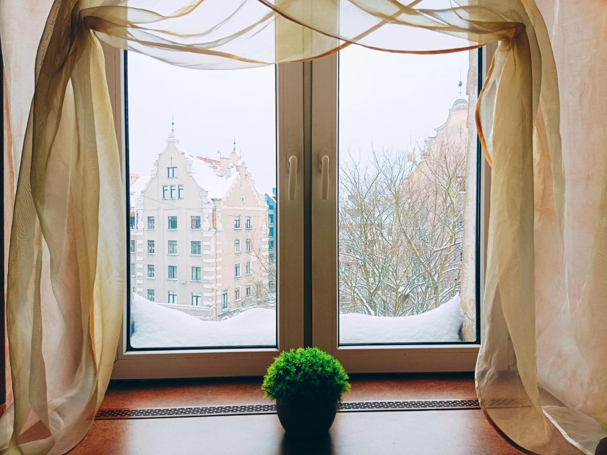 Old Town Retreat With Stunning Views 2 Bedroom Apartment Nearby The Church Of Saint Peter リガ エクステリア 写真
